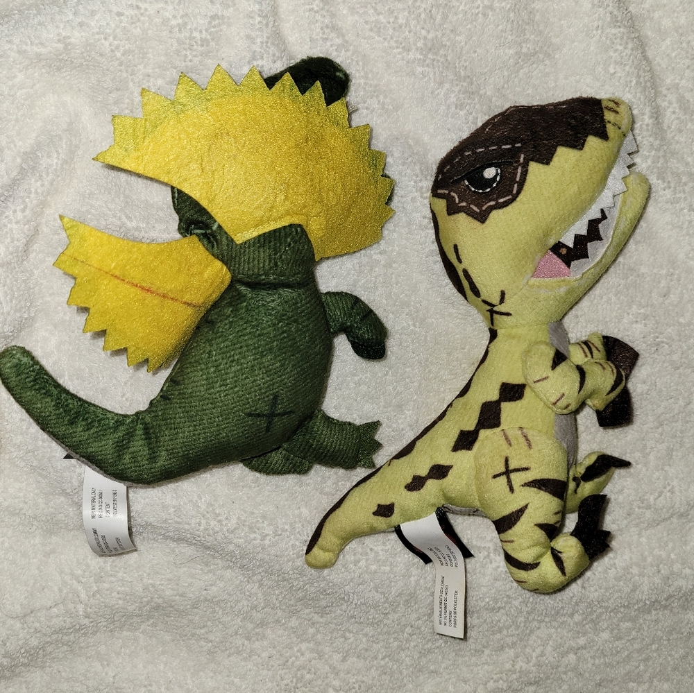2 Mattel Jurassic World Plush Dinosaurs 🦕